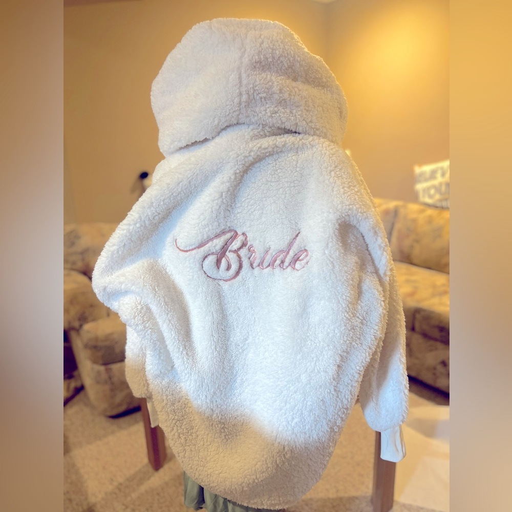 Bridal - BumbleBella by Jill Martin The Lounger "I Do" Sherpa Hoodie Sz M/L